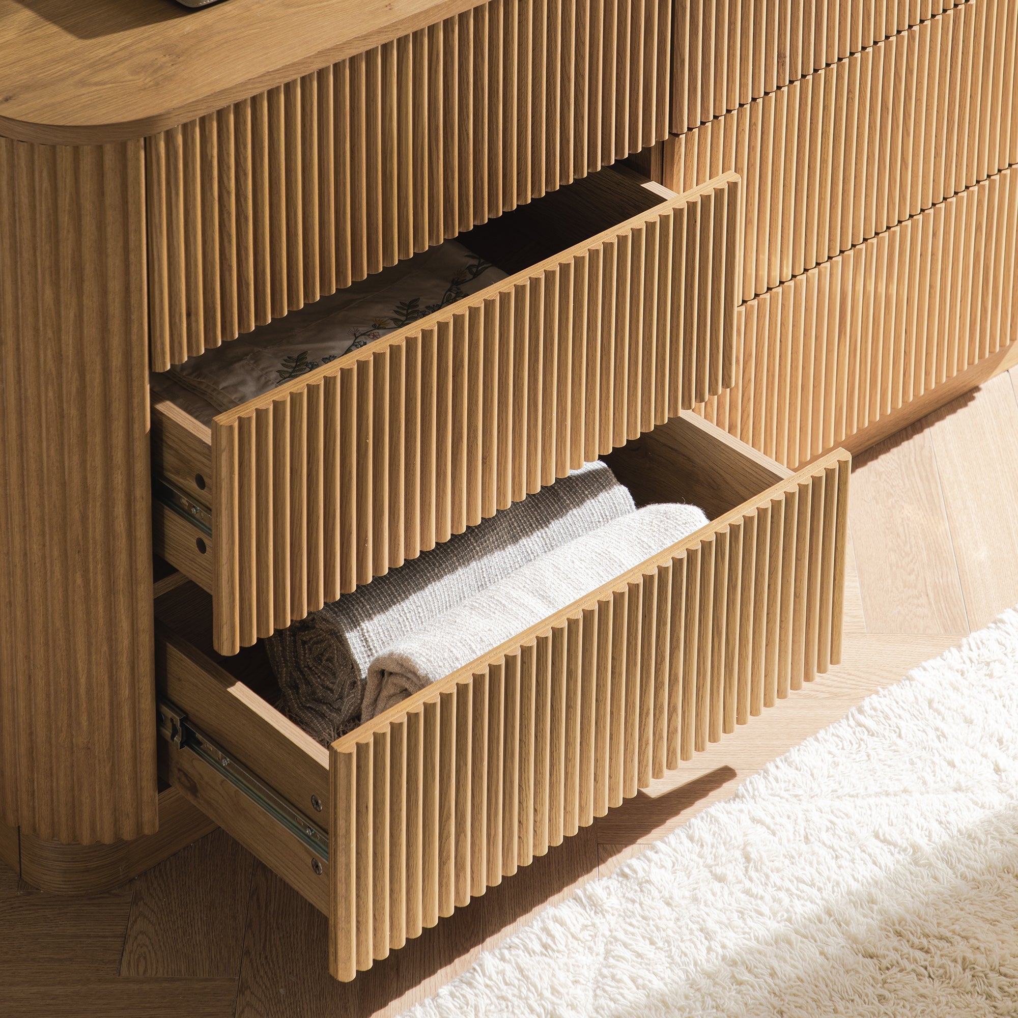 Maru 6 Drawer Dresser, Oak